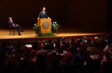 Peyton Manning and the crowd during an Ubben Lecture
