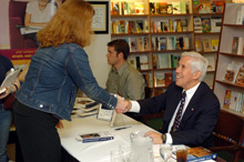 Lugar Booksign.jpg