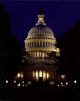 us capitol night.jpg