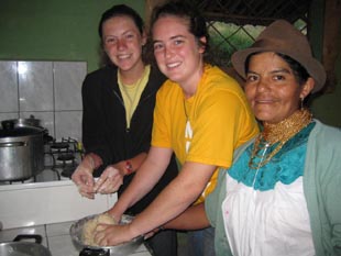 Ecuador 2007 bread.jpg