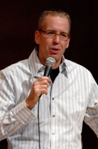 Frank Warren delivering an Ubben Lecture