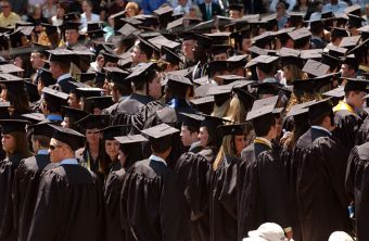 2007 Commencement End.jpg