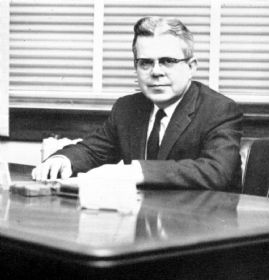 Dean Robert Farber 1960 Mirage.jpg