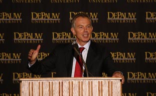 Closeup of Tony Blair behind a lecturn