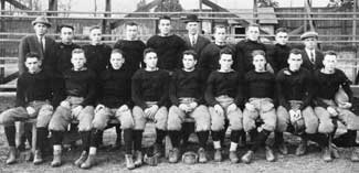 1912 Football Team.jpg