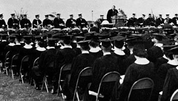 1960 Commencement Wide.jpg