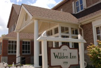 Walden Inn 2007.jpg