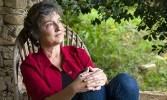 Barbara Kingsolver 2009-s.jpg