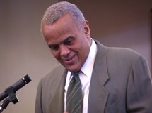 Closeup of Harry Belafonte during an Ubben Lecture