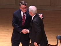 Robert Gates shaking hands with Bob Bottoms