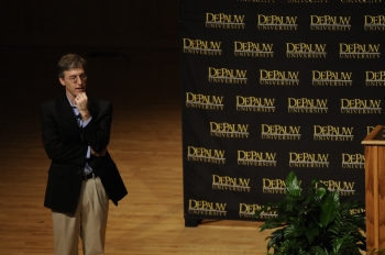 Steven Levitt answering questions on stage